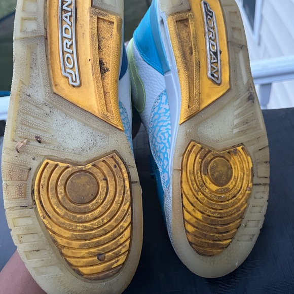 Jordan Legacy 312 size 7 youth - Picture 6 of 6